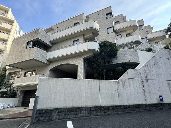 パレス池田山　外観