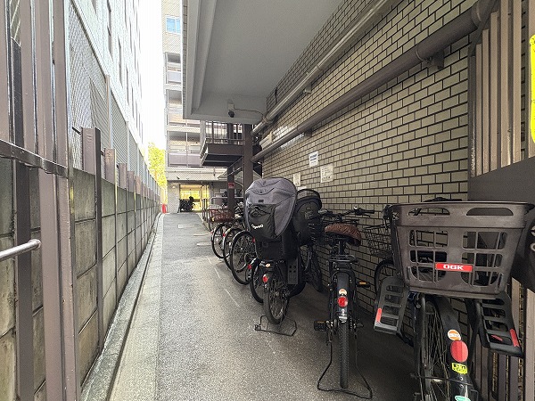 初台スカイレジテル　駐輪場