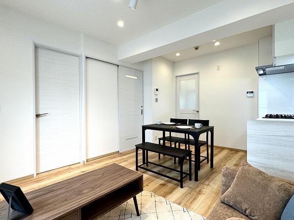 藤ビル_メインルーム入口側の写真