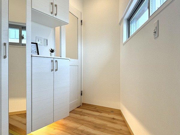 藤ビル_玄関の写真