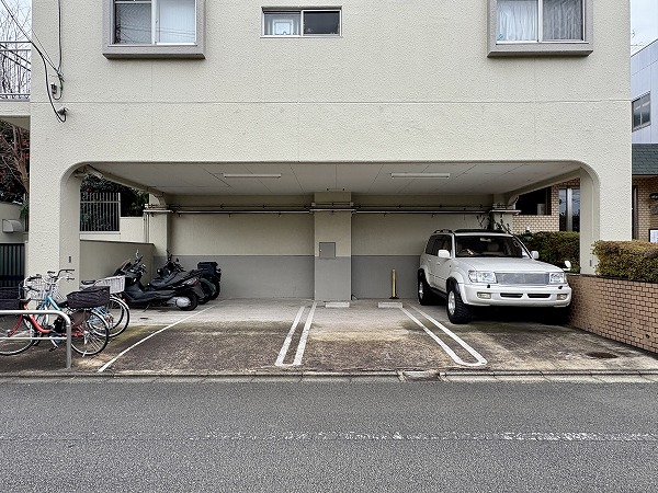 用賀ガーデンフラッツ　駐車場