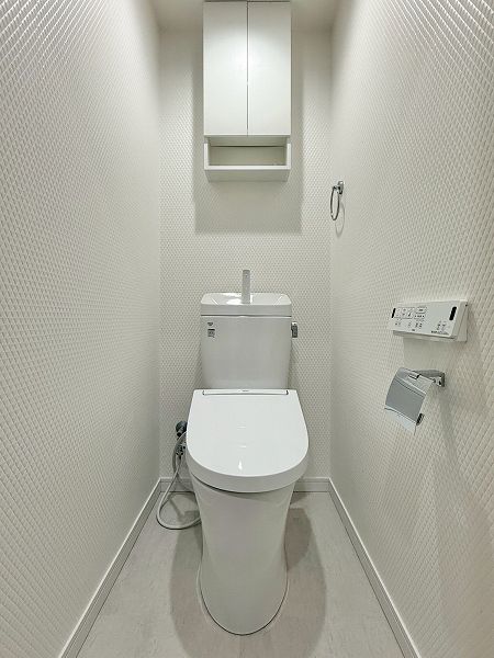 ドラゴンマンション森下壱番館_シンプルなトイレの写真