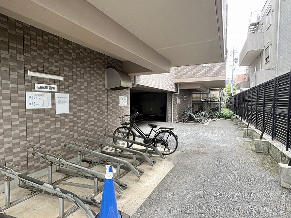 エクセル立教前_駐輪場の写真