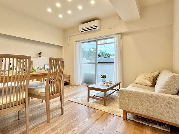 上野毛マープル松原_明るいリビングダイニングキッチンの写真