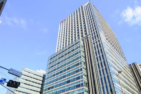 ピアース乃木坂