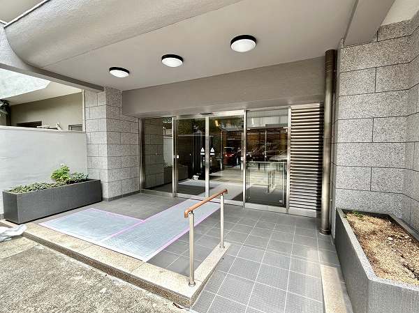 目黒グレースマンション　エントランス