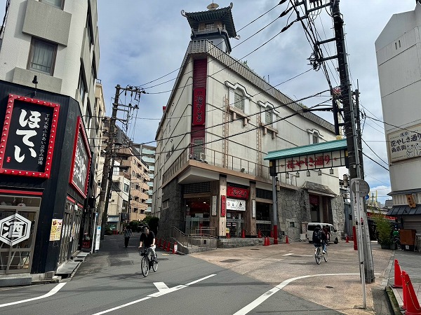 花やしき通り