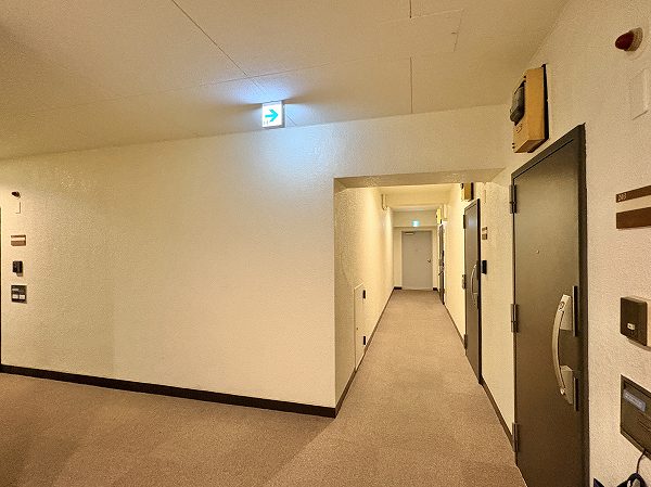 麻布永坂レジデンス　内廊下
