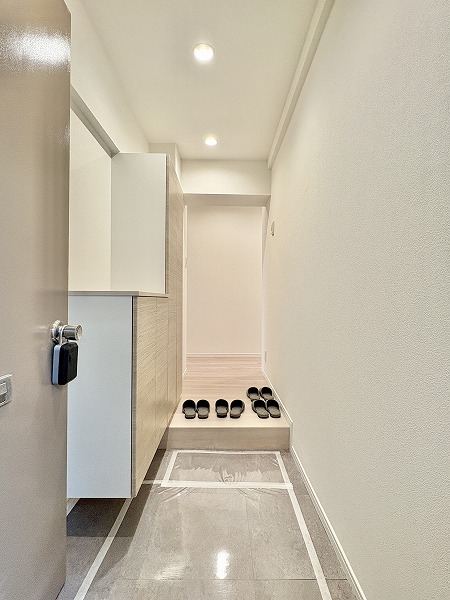 ガーデンハウス_玄関の写真