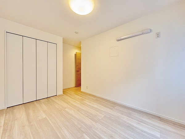 ガーデンハウス_洋室の写真