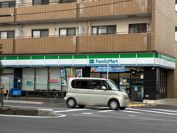 ファミリーマート