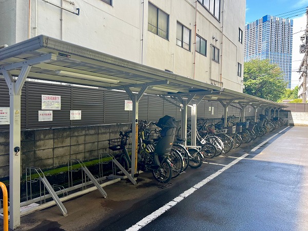 トーア早稲田マンション　駐輪場