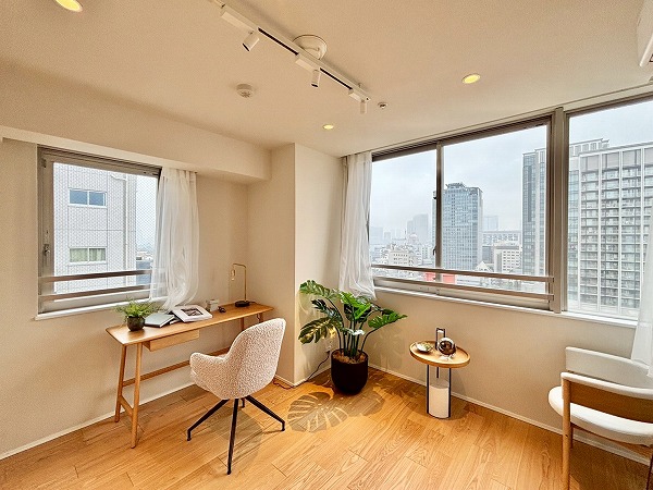 パークハウス平河町_窓が大きい洋室の写真