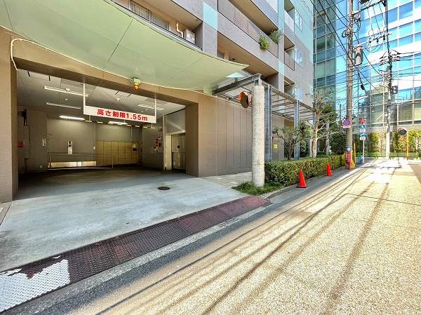 ソプラタワー 駐車場