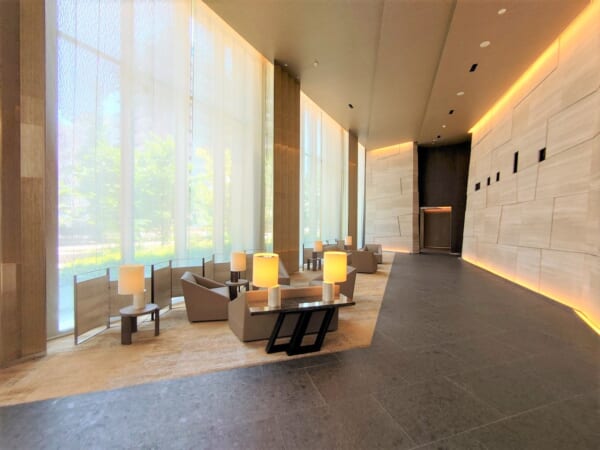 ブリリアザタワー東京八重洲アベニュー エントランスホール