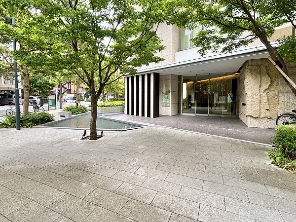 ブリリアザタワー東京八重洲アベニュー アプローチ