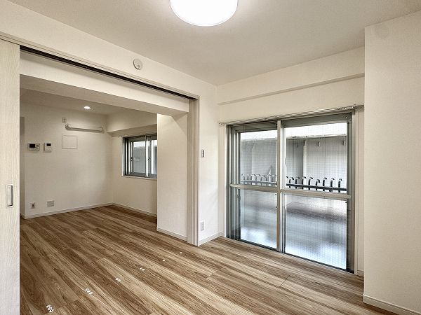 秀和第2三田綱町レジデンス_洋室の写真2