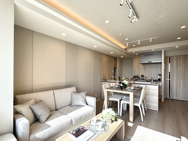 大崎ウエストシティタワーズE棟_メインルームの写真2