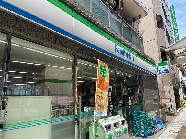ファミリーマート