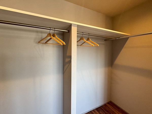 ドルフ都立大_ウォークインクローゼットの写真