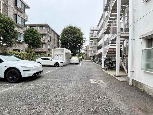二子玉川ロイヤルマンション 駐車場