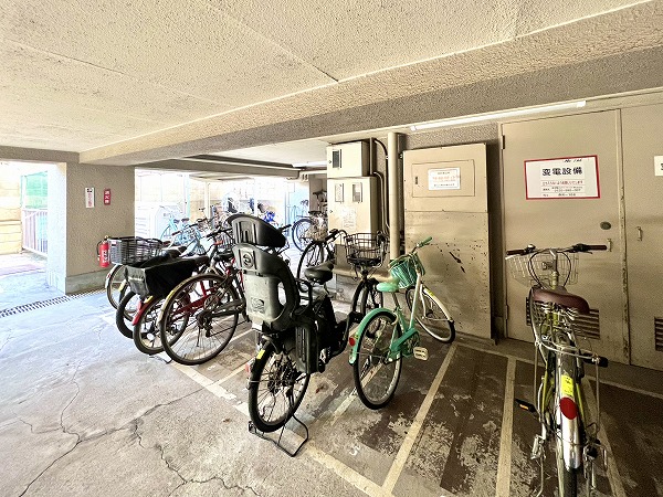 シャンピア北沢 駐輪場