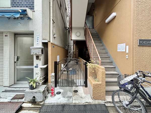 サンビュー外神田 アプローチ
