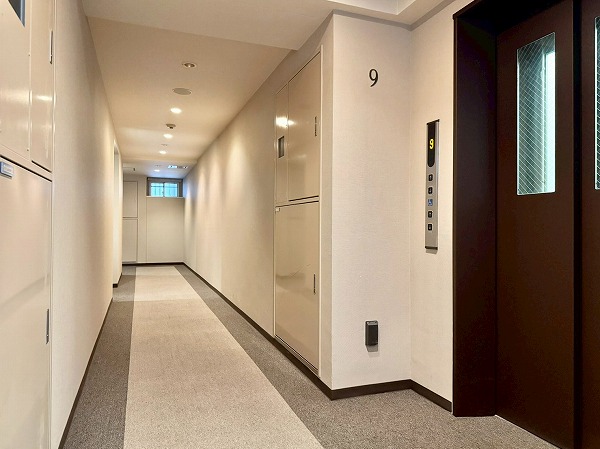 クレストフォルム日本橋水天宮　内階段