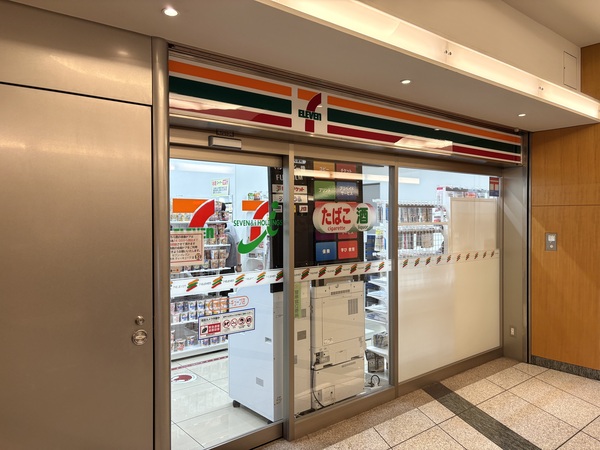 セブンイレブン　六本木ティーキューブ店