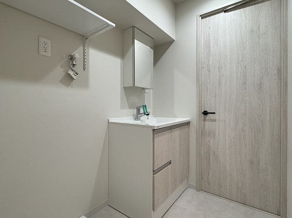 大森駅前住宅2号棟_洗面化粧台の写真