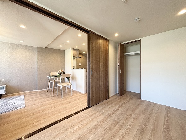 代々木第2コーポラス_約5.5帖の洋室の写真