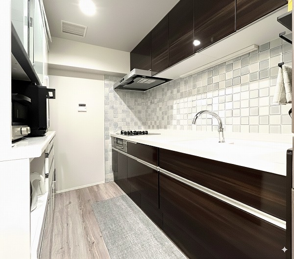 ハイ・トリオ赤坂八丁目_キッチンの写真