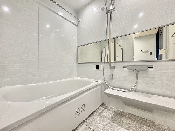 ファミール三軒茶屋_バスルームの写真