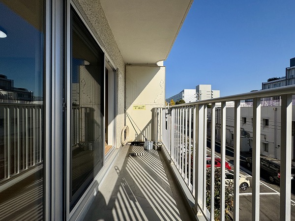 ファミール三軒茶屋_バルコニーの写真2