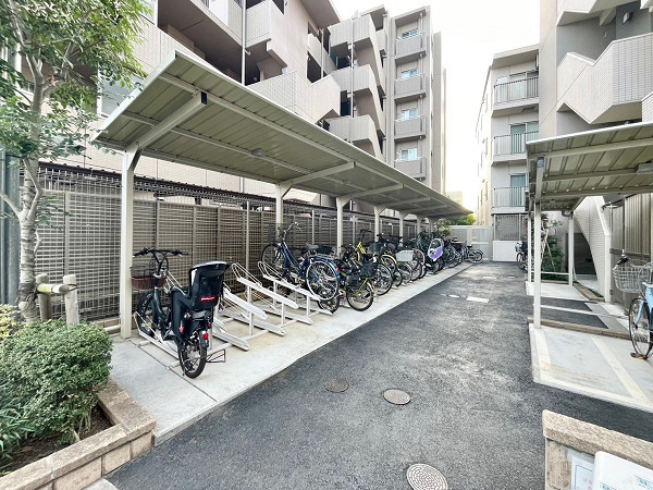 車両はこちらへ