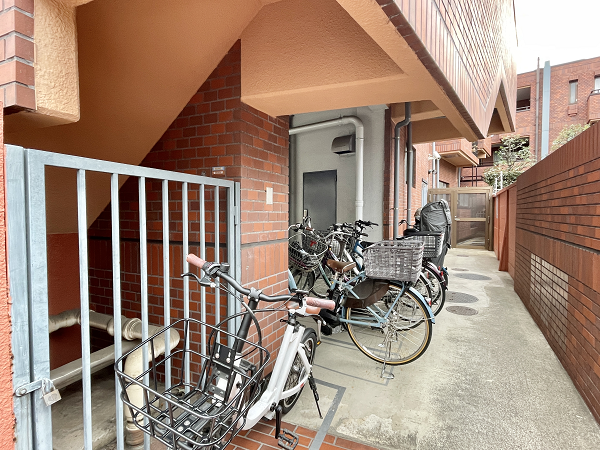 敷地内に車両置き場を完備