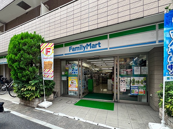 ファミリーマート