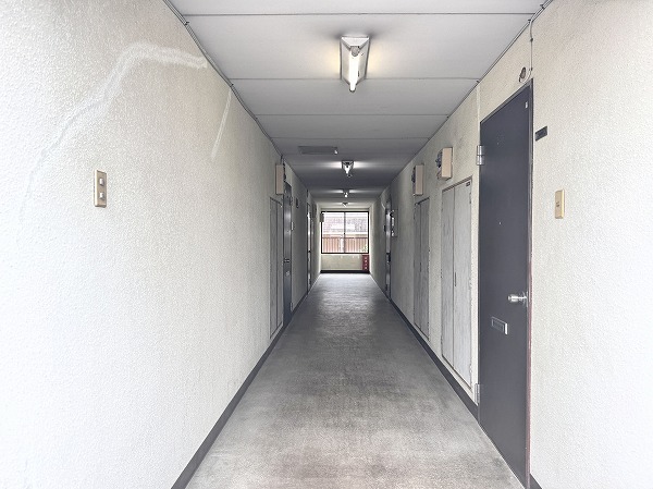 メゾンド中延　共用廊下