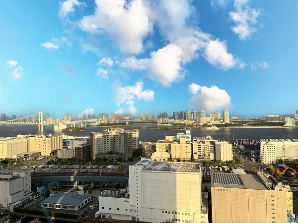 ワールドシティタワーズアクアタワー_東向きのバルコニーの写真