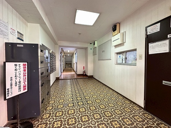 自由が丘第5マンション　エントランス