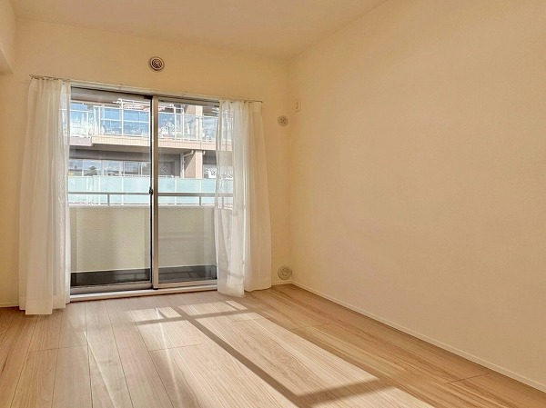 馬事公苑前シティハウス_約5.4帖の洋室の写真