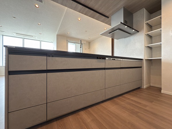 THE TOKYO TOWERS SEA TOWER（ザトーキョータワーズシータワー）_キッチンの写真