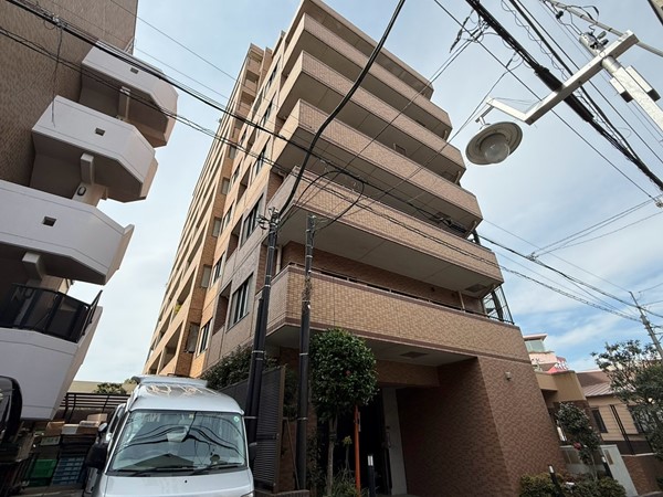 ルイシャトレ世田谷グランディア　共用部　オートロック　駐輪場　宅配ボックス
