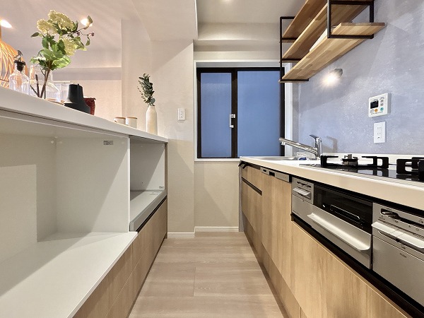 南青山ユニハイツ_お洒落なキッチンの写真