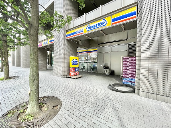 ミニストップ