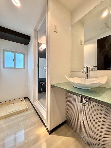 東中野コーポ_清潔感のあるパウダールームの写真2