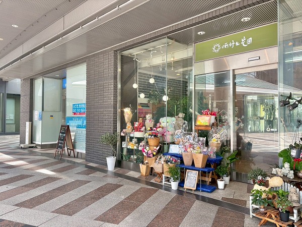マンション1階 お花屋さん・クリニック