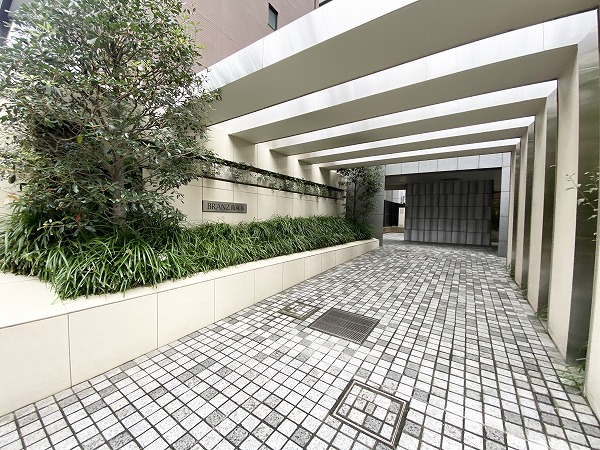 ブランズ南麻布 アプローチ