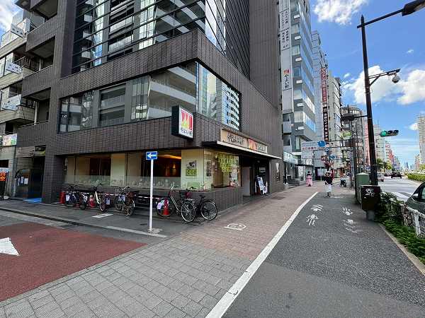 マンション付近道路