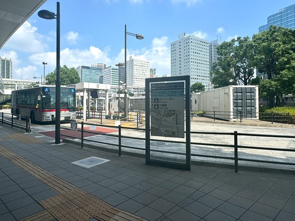 大崎駅西口のバスターミナル